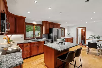 22 Elm St, Canton, MA 02021 - Photo 4