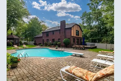 22 Elm St, Canton, MA 02021 - Photo 32