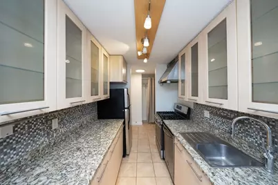 60 Shrewsbury Green Dr #B, Shrewsbury, MA 01545 - Photo 8