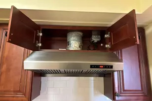 1025 Hancock St, Quincy, MA 02169 - Photo 8