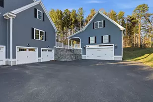 71 Regency Pl, North Andover, MA 01845 - Photo 2