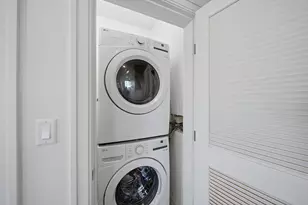 545 E 2nd St, Boston, MA 02127 - Photo 8