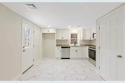 11 Wompanoag Rd, Plymouth, MA 02360 - Photo 8