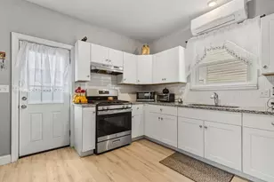 271 Mulberry St, Fall River, MA 02721 - Photo 4