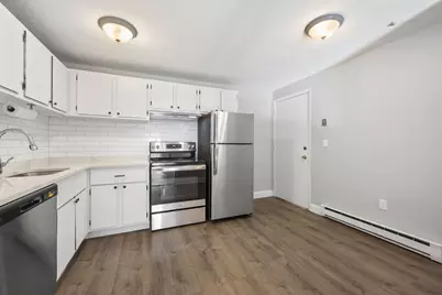 15 Wildwood St #B10, Dracut, MA 01826 - Photo 4