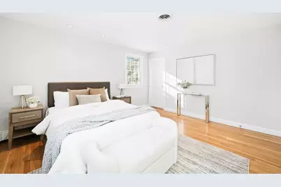 10 Trinity Rd, Winchester, MA 01890 - Photo 4