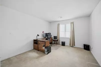 200 Lambert Ter #30, Chicopee, MA 01020 - Photo 8