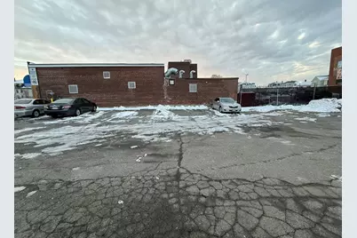 389 Second St, Fall River, MA 02723 - Photo 4