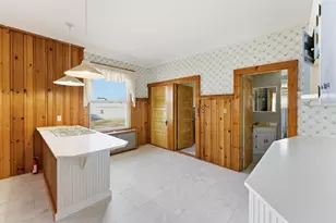 18 Cedar St, Northampton, MA 01060 - Photo 16