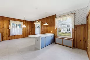 18 Cedar St, Northampton, MA 01060 - Photo 14