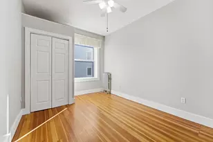 18 Cedar St, Northampton, MA 01060 - Photo 26