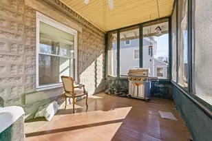 18 Cedar St, Northampton, MA 01060 - Photo 4