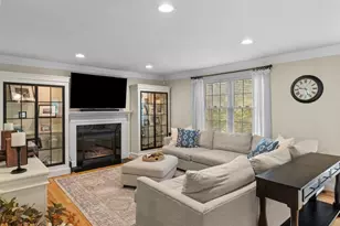 2 Sugden Ln, Chelmsford, MA 01863 - Photo 8