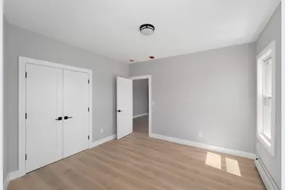 735 Broadway, Pawtucket, RI 02861 - Photo 10