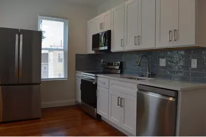370B Centre St #2, Boston, MA 02130 - Photo 2