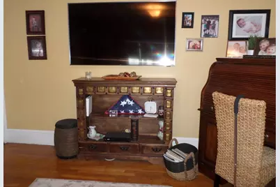 191 N Shore Rd, Revere, MA 02151 - Photo 10