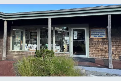 455 State Rd #8, Tisbury, MA 02568 - Photo 1