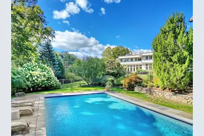 23 Bedford Rd, Lincoln, MA 01773 - Photo 2