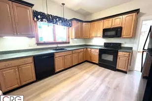 11 Jenison St, Newton, MA 02460 - Photo 4