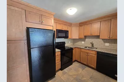 194 Lincoln St #4, Stoughton, MA 02072 - Photo 2