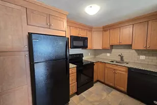 194 Lincoln St, Stoughton, MA 02072 - Photo 2