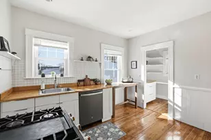 115 Navarre St, Boston, MA 02136 - Photo 6