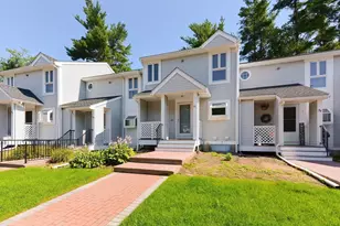 81 Alcott Cir, Taunton, MA 02780 - Photo 2