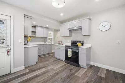 106 Amherst St, Springfield, MA 01109 - Photo 1