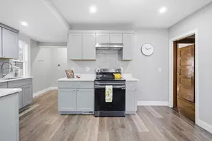 106 Amherst St, Springfield, MA 01109 - Photo 12