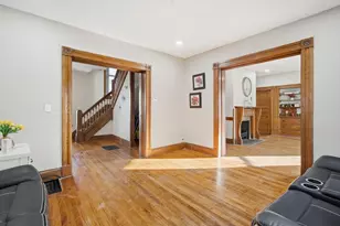 106 Amherst St, Springfield, MA 01109 - Photo 8
