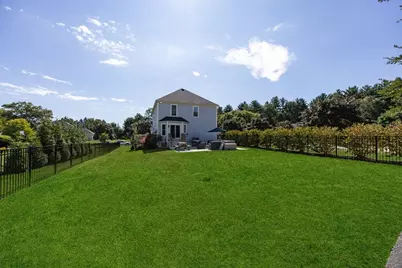 7 Lone Oak Circle, Holliston, MA 01746 - Photo 4