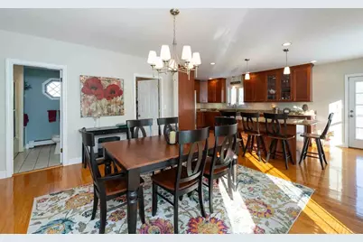 40 Arlington Ave, Dracut, MA 01826 - Photo 8