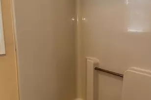 192 Pleasant St, Leominster, MA 01453 - Photo 22