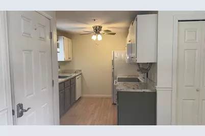 192 Pleasant Street #25, Leominster, MA 01453 - Photo 6