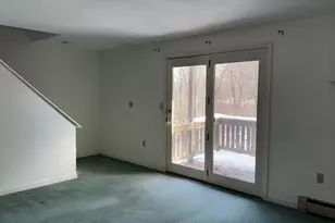 192 Pleasant St, Leominster, MA 01453 - Photo 12