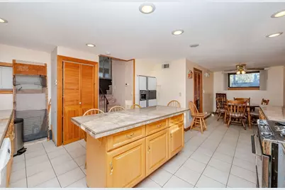 731 Hilldale Ave, Haverhill, MA 01832 - Photo 6