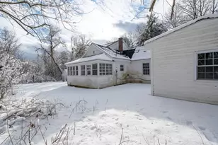 85 Roosevelt Ave, Athol, MA 01331 - Photo 4