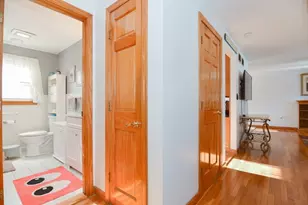 51 Heritage Rd, Billerica, MA 01821 - Photo 16