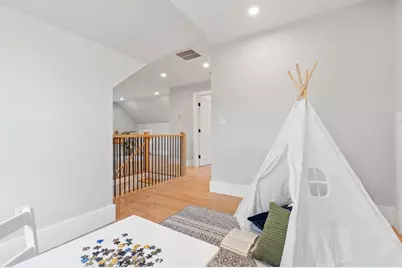 10 Webber Avenue #201, Bedford, MA 01730 - Photo 20