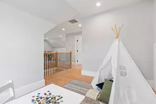 10 Webber Ave, Bedford, MA 01730 - Photo 20