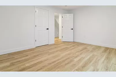 2 Elmwood St #2, Amesbury, MA 01913 - Photo 16