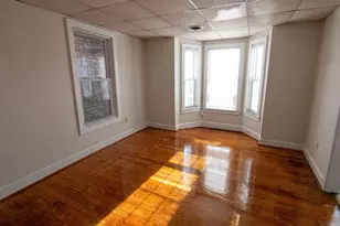 21 Essex St, Saugus, MA 01906 - Photo 18