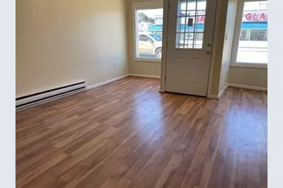 379 Park Ave #B, Worcester, MA 01610 - Photo 2