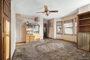 34 Putnam St, Somerville, MA 02143 - Photo 12