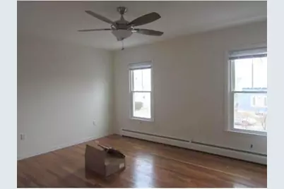 285 Hawthorn St #2, New Bedford, MA 02740 - Photo 6