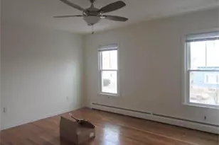 285 Hawthorn St, New Bedford, MA 02740 - Photo 6