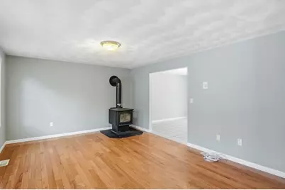 210 Gardner Rd, Hubbardston, MA 01452 - Photo 14