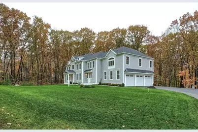 19 Stoney Brook Rd, Hopkinton, MA 01748 - Photo 2