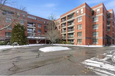 22 Railroad St #407, Andover, MA 01810 - Photo 2