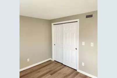 5455 N Main St #2C, Fall River, MA 02720 - Photo 8